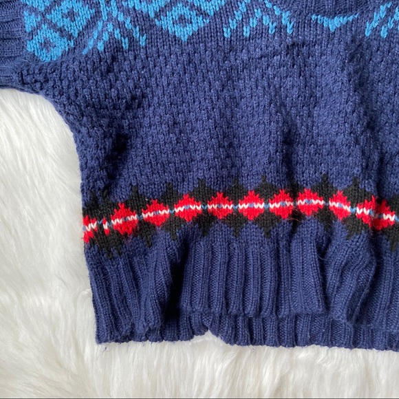 Wet Seal Short Sleeve Cropped Pattern Sweater - Picture 4 of 7